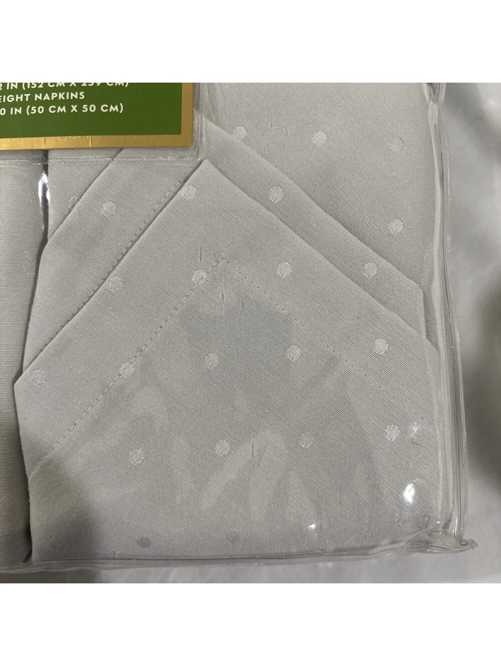 NEW Kate Spade 9 Piece Set Table Cloth & 8 Napkins 60x 102, 20x20